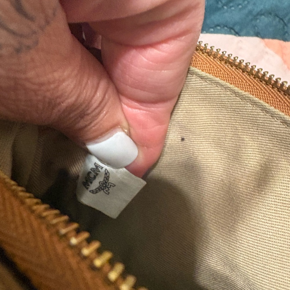 MCM Cognac Visetos Leather Crossbody with Bear Patch and Dark Teal Detail - Picture 3 of 12